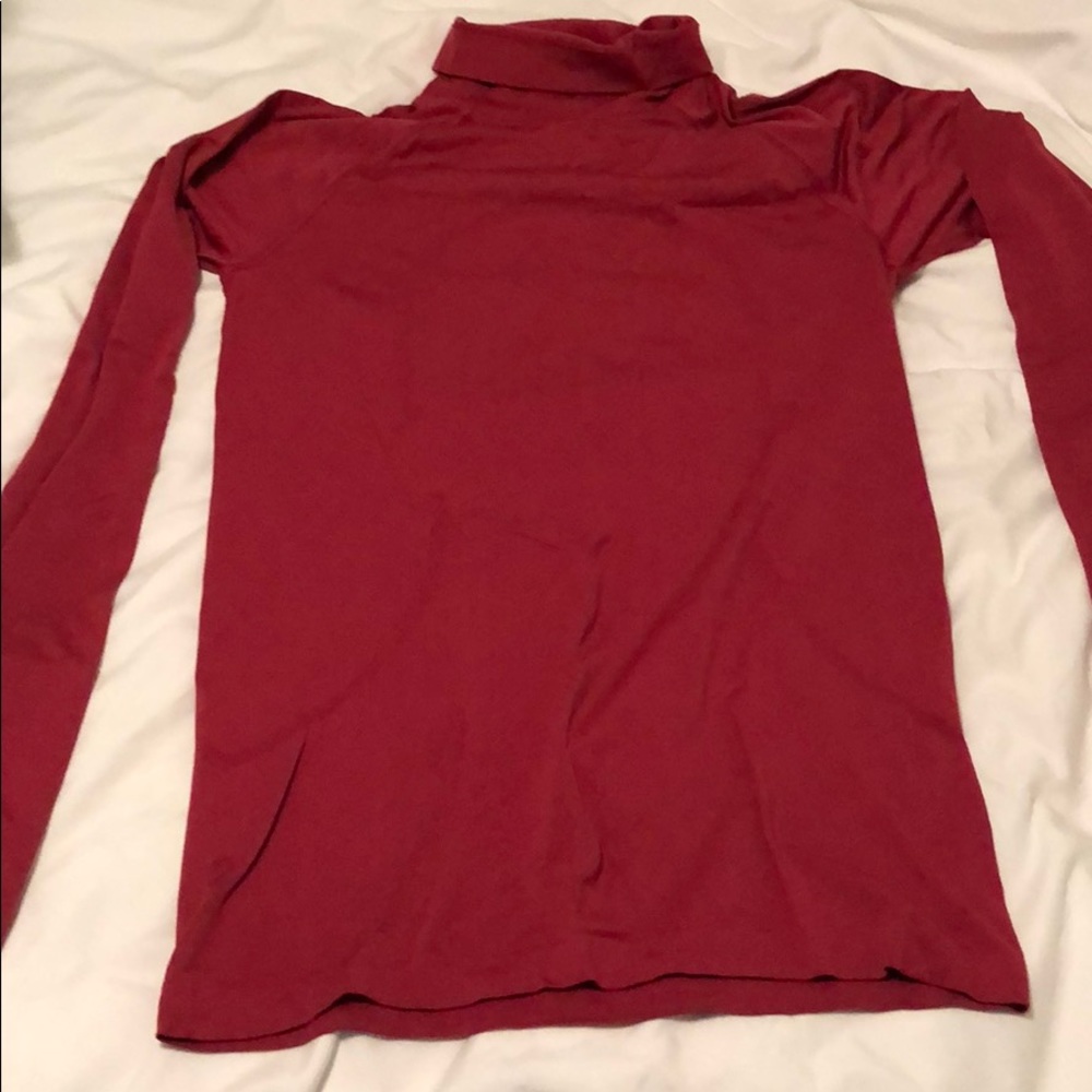 Lululemon long sleeve in raspberry size 8
